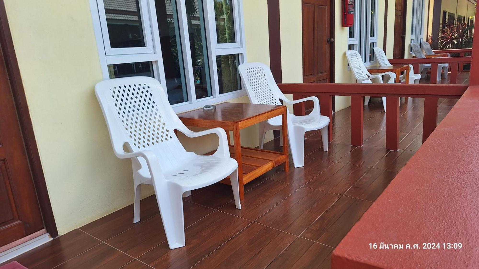 Sleep In Lanta Resort Ko Lanta